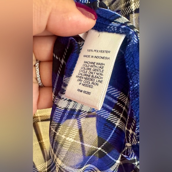▪️  Express Plaid, Sheer, Portofino Button-Down Blouse - size Medium - Picture 6 of 15
